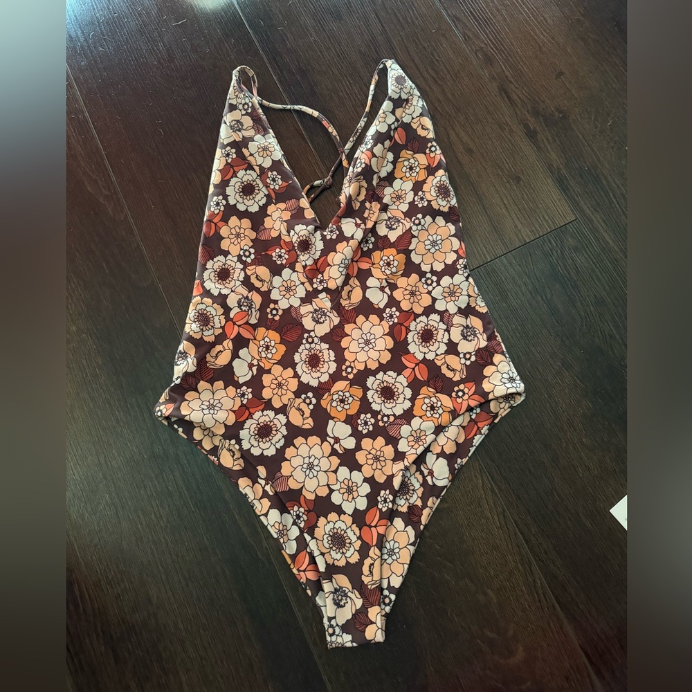 Skatie One Piece Size Medium